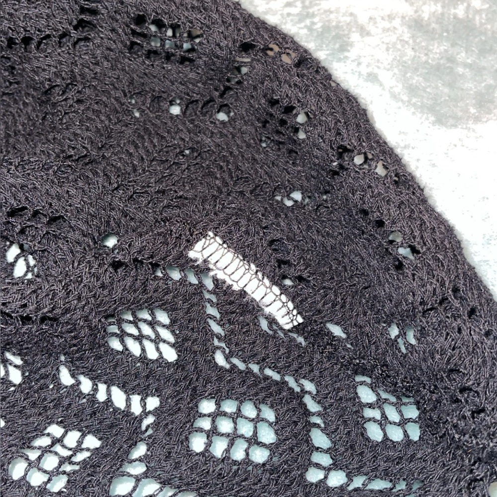 Banana Republic  Black Crochet Racerback  Top Open Knit Medium - Picture 9 of 9